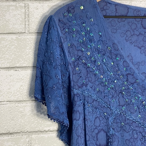 Blue Sakkas Top With Beautiful Details and Color Plus Size - Picture 4 of 11